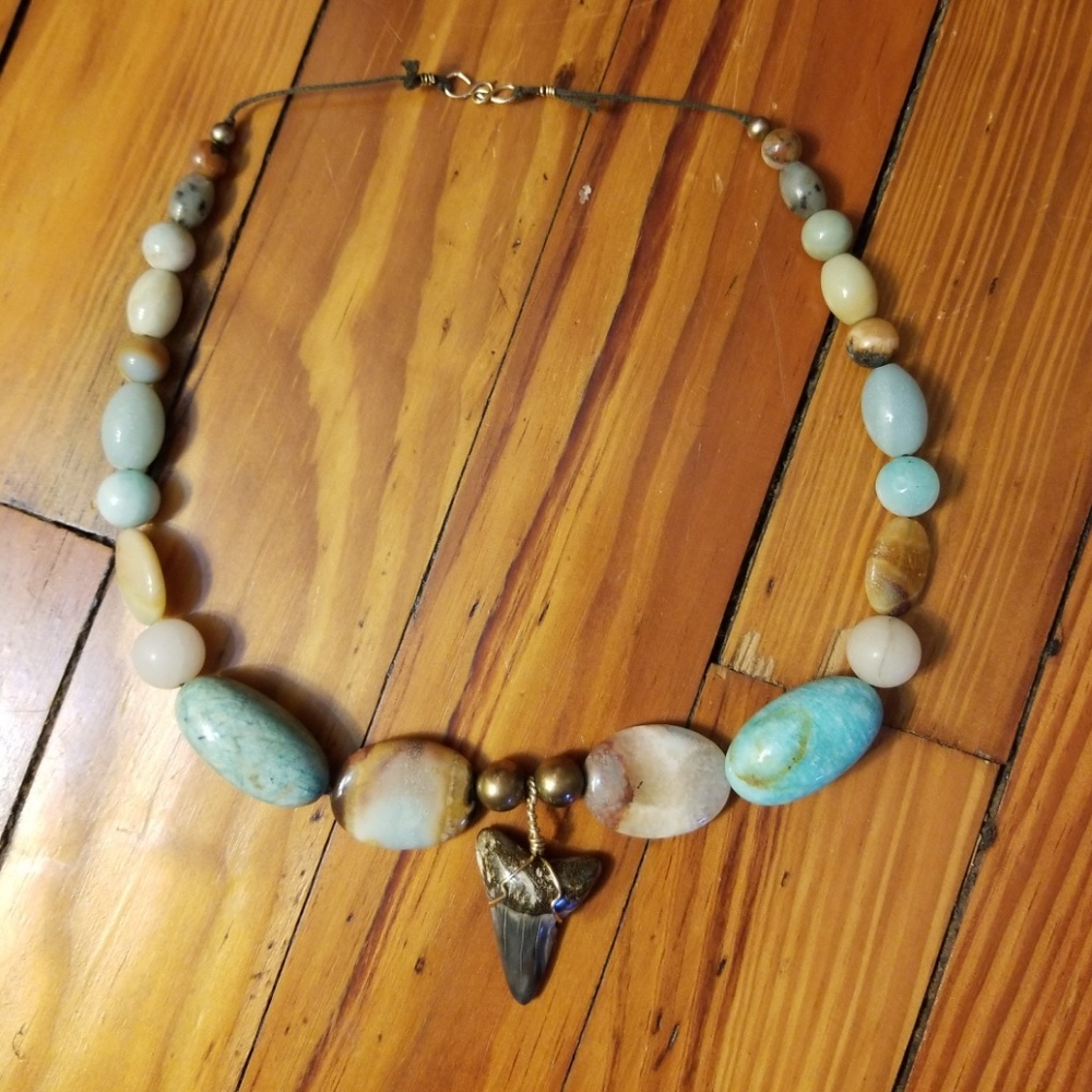 DONATED Semiprecious stone necklace